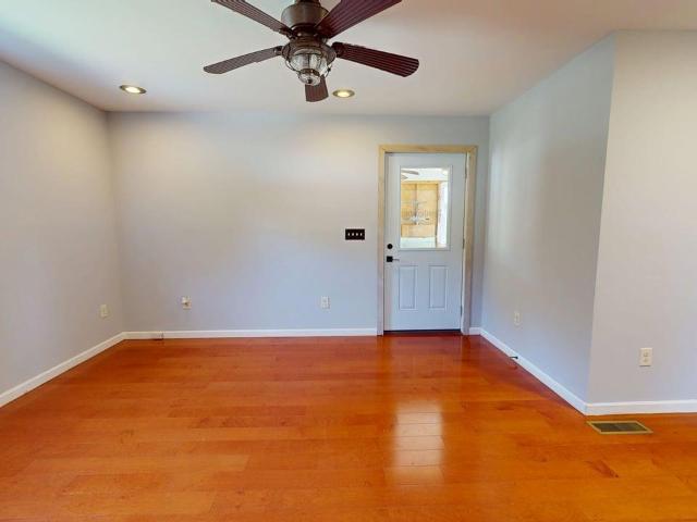 House for sale in Grand Rivers, Kentucky