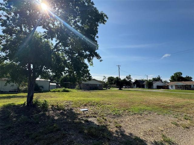 Land for sale in Honey Grove