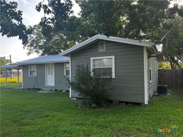 House for sale in Tivoli, Texas