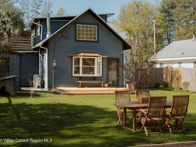 House for sale in Bearsville, New York