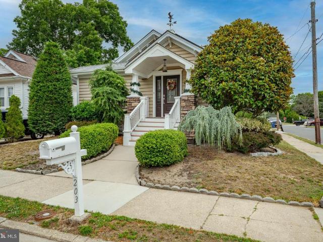 House for sale in Northfield, New Jersey