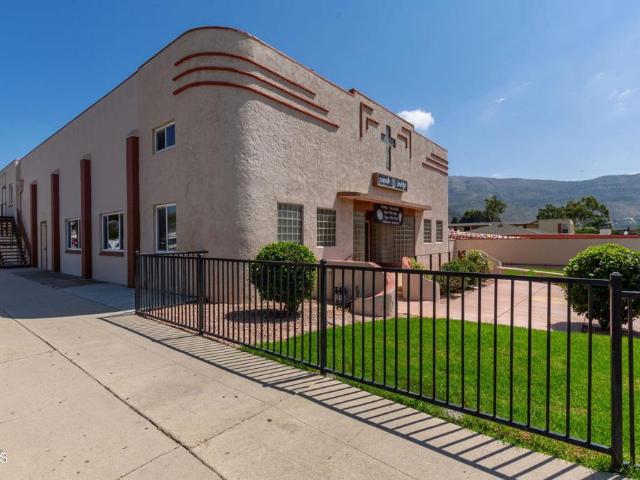 House for sale in Santa Paula, California