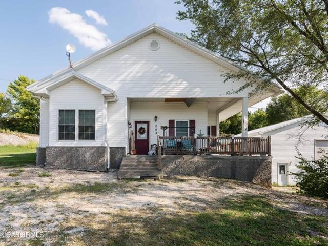 House for sale in Linn, Missouri