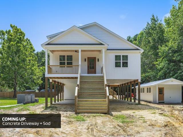 House for sale in Hampstead, Pender County