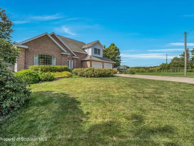House for sale in Chinchilla, Pennsylvania