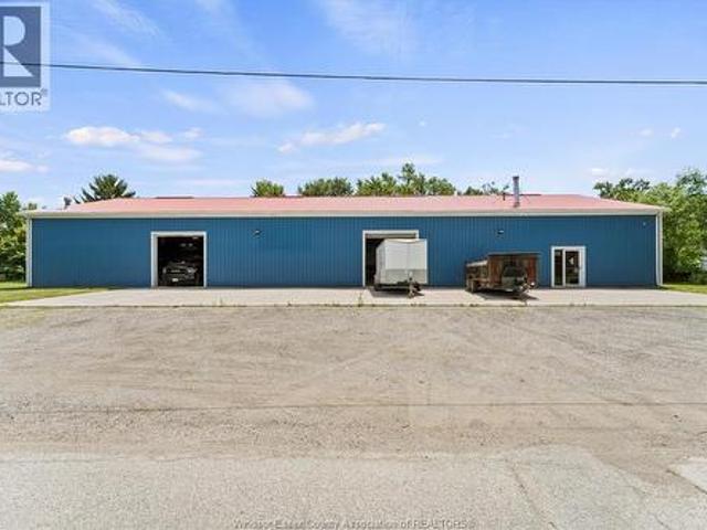 Commercial for rent in Essex, Ontario