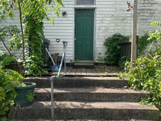 House for sale in Armstrong, Missouri