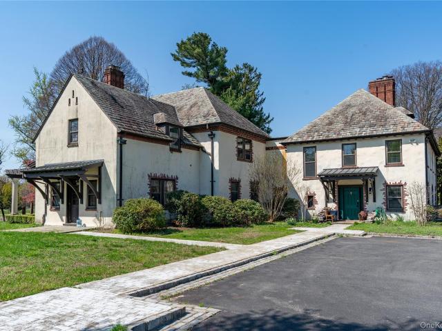Property for rent in Nassau, New York