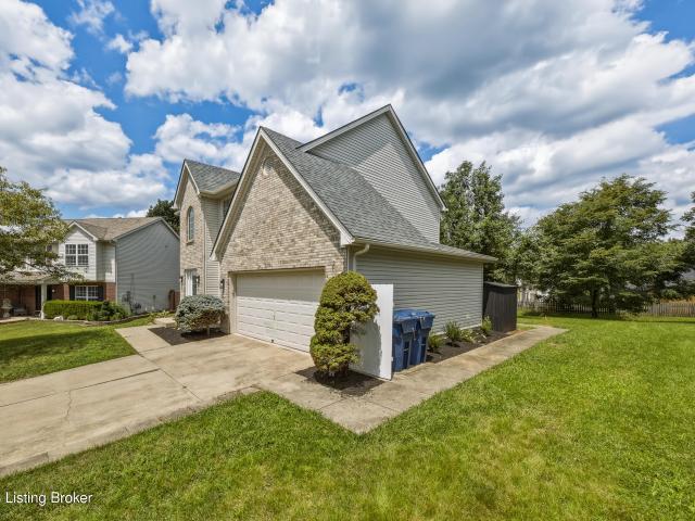 House for sale in La Grange, Kentucky