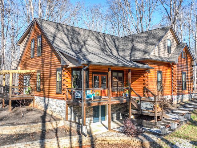 House for sale in Hartwell, Georgia