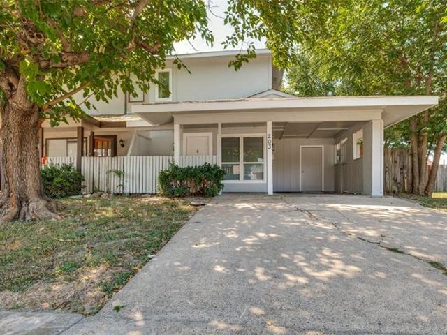 House for sale in Grand Prairie, Texas