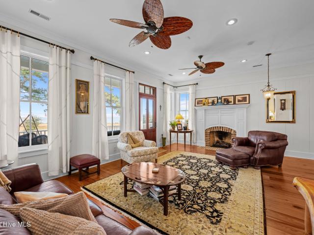 House for sale in Oriental, North Carolina