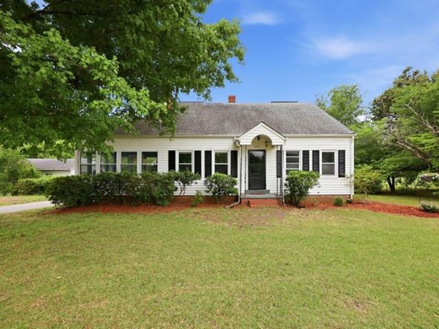 House for sale in Broadway, North Carolina