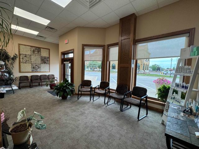 Commercial for sale in Creston, Iowa