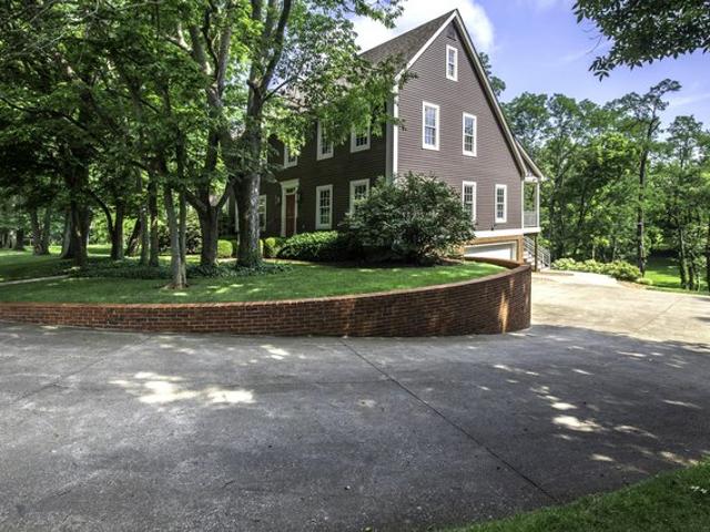 House for sale in Versailles, Kentucky