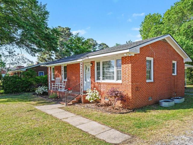House for sale in Micro, North Carolina