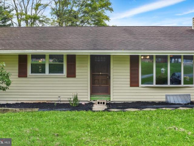 House for sale in Fredericksburg, Bethel Township