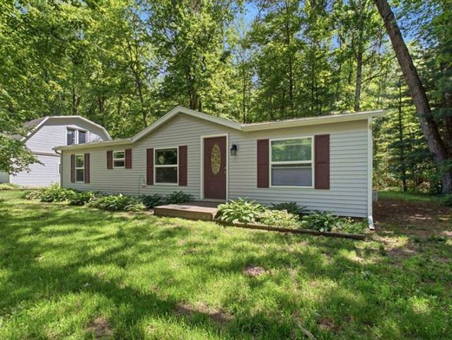 House for sale in Sanford, Michigan