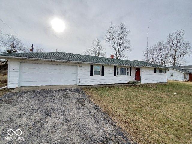 House for sale in Farmland, Indiana