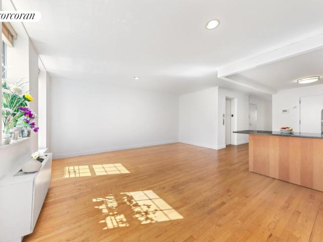 Condo for sale in Arverne, New York