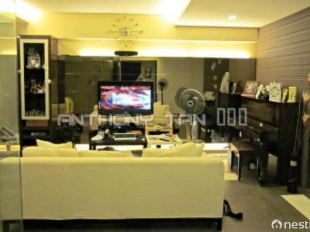 Apartment for sale in Punggol, 19 North East, Hougang