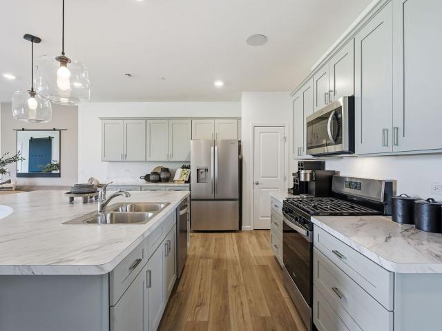 Townhouse for sale in Hoffman Estates, Illinois