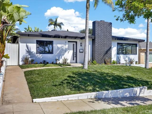 House for sale in Signal Hill, California