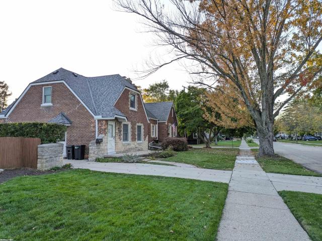 House for sale in Harper Woods, Wayne County