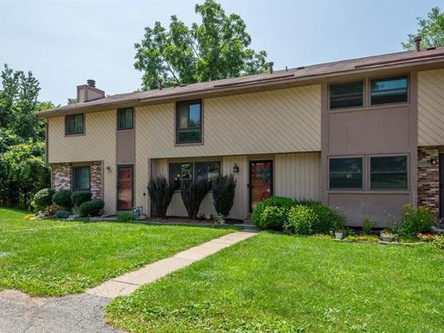 Townhouse for sale in Bridgeville, Pennsylvania