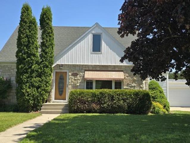 House for sale in Cross Plains, Wisconsin
