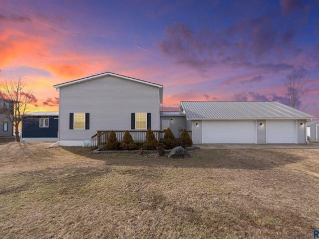 House for sale in Lake Preston, South Dakota