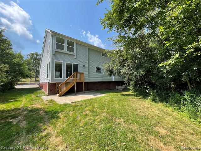 Condo for sale in Wolverine Lake, Walled Lake