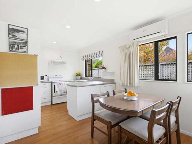 Townhouse for sale in Linden, Wellington