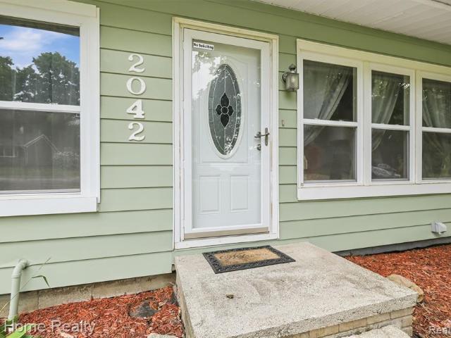 House for sale in Wixom, Michigan