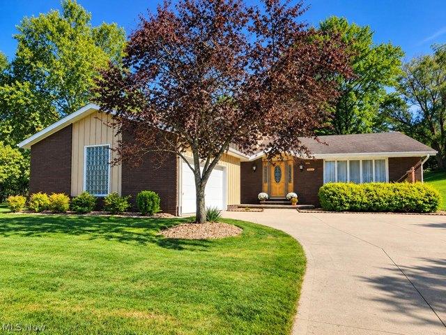 House for sale in Parma, Cuyahoga County