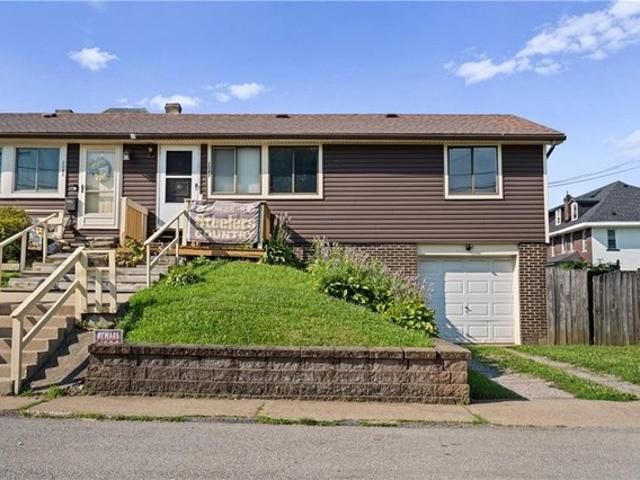 House for sale in Pittsburg, Pennsylvania
