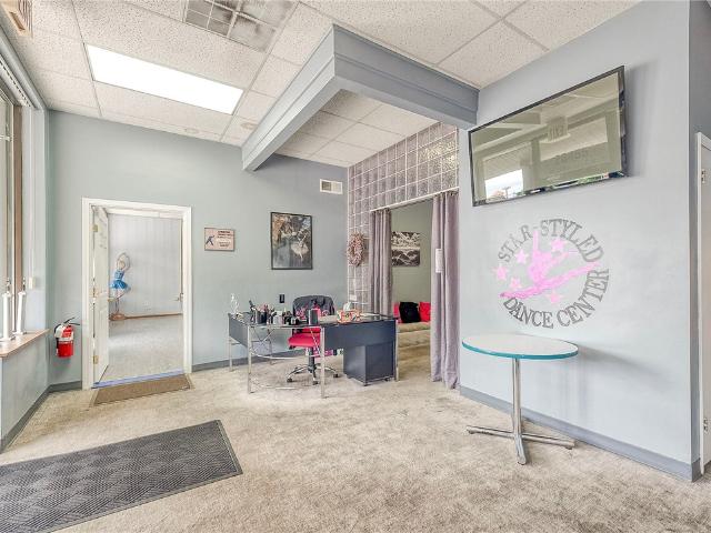 Commercial for sale in Cranberry Twp