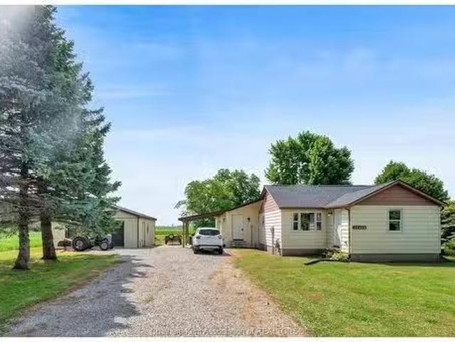 House for sale in Lakeshore, Ontario