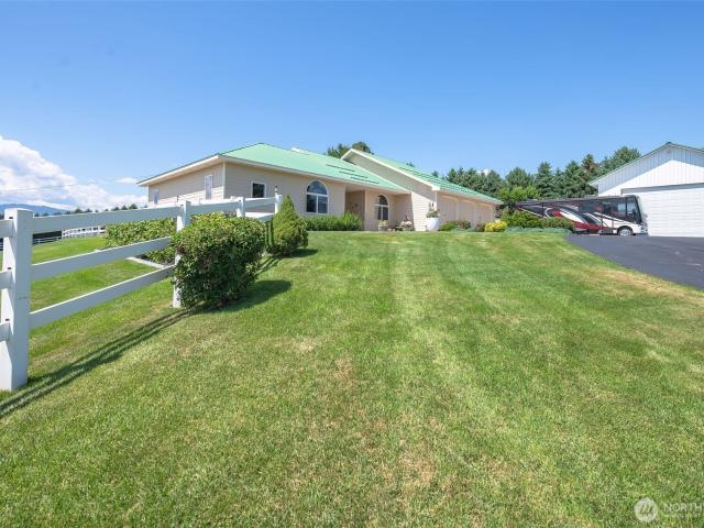 House for sale in East Wenatchee