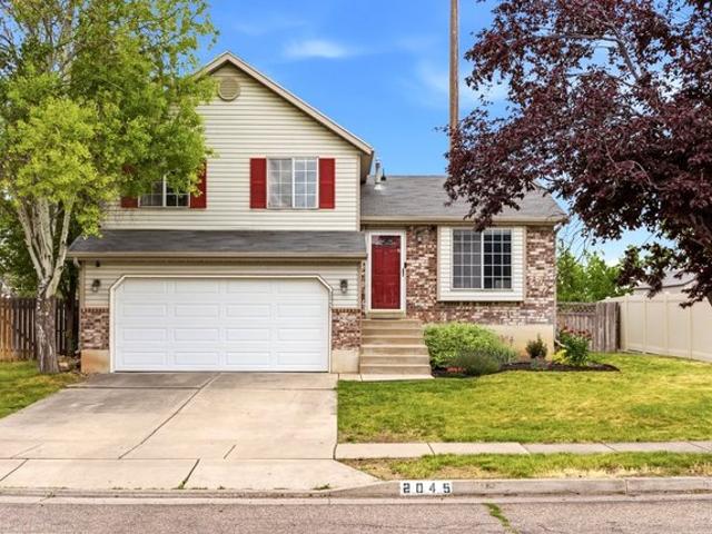 House for sale in Clearfield, Utah