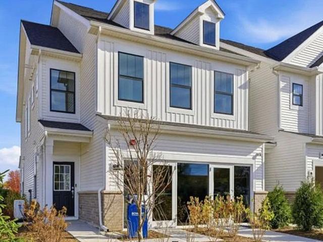 Townhouse for sale in Hoffman Estates, Illinois