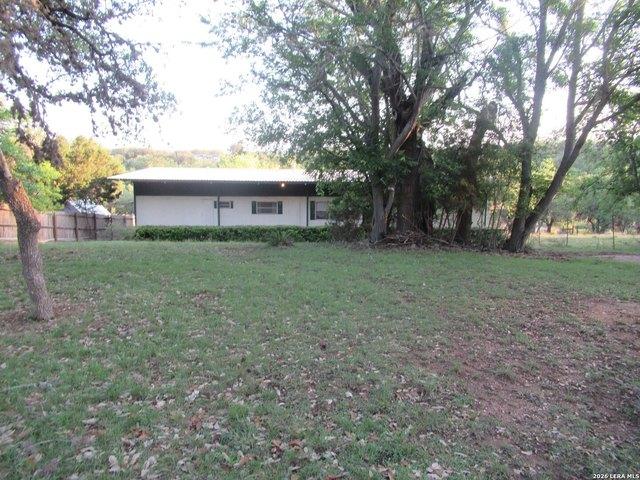House for sale in Pipe Creek, Texas