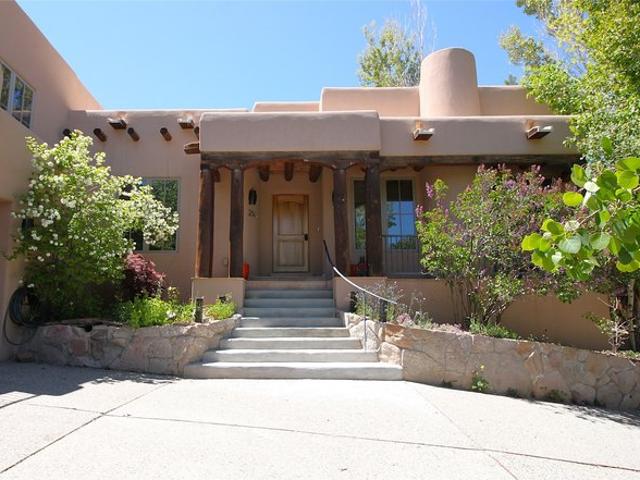 House for sale in Los Alamos, New Mexico
