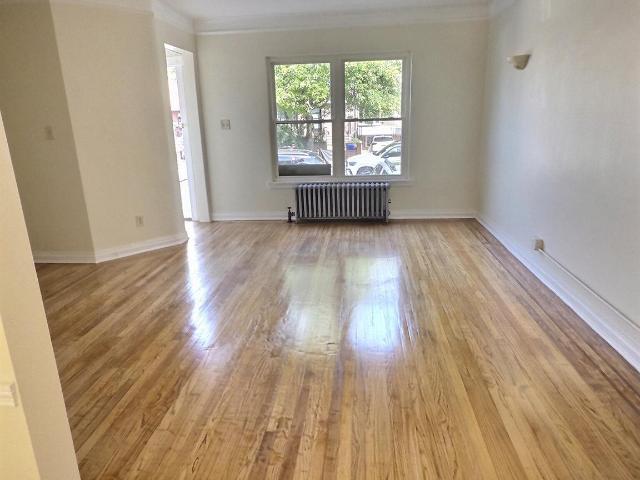 House for sale in Queens, Arverne