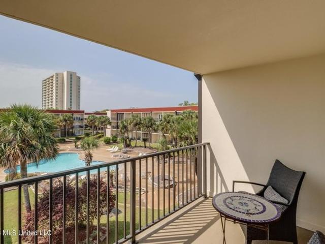Condo for sale in Biloxi, Harrison County