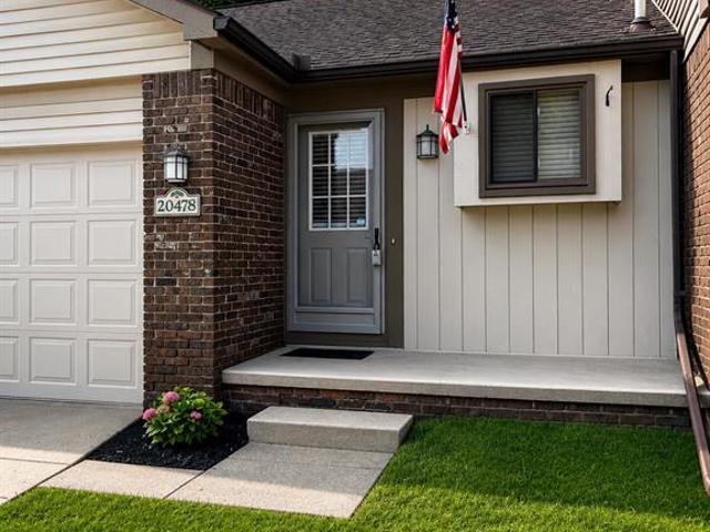 Condo for sale in Clinton Township, Michigan