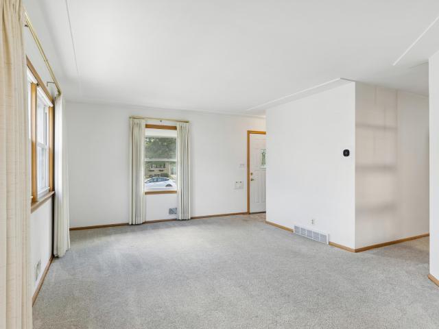 House for sale in Highland, Saint Paul