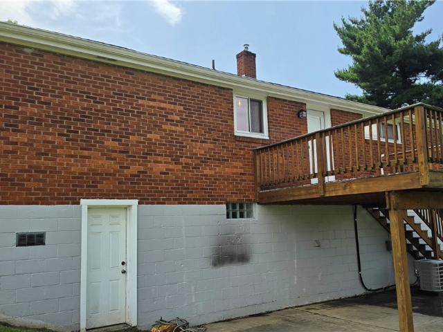 House for sale in Claridge, Pennsylvania