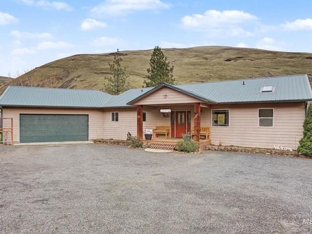 House for sale in Culdesac, Idaho