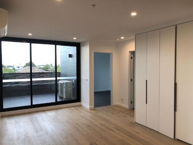 Apartment for rent in Carnegie, Melbourne